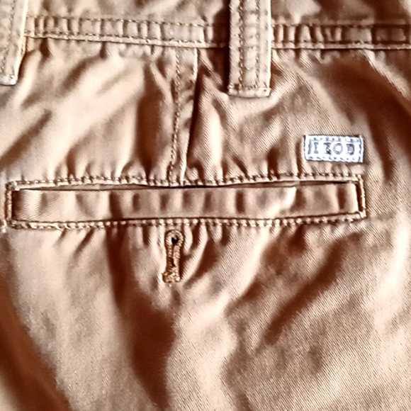 Izod Men's Saltwater Shorts Size 38 Used Great Condition Tan Colored - Picture 3 of 4